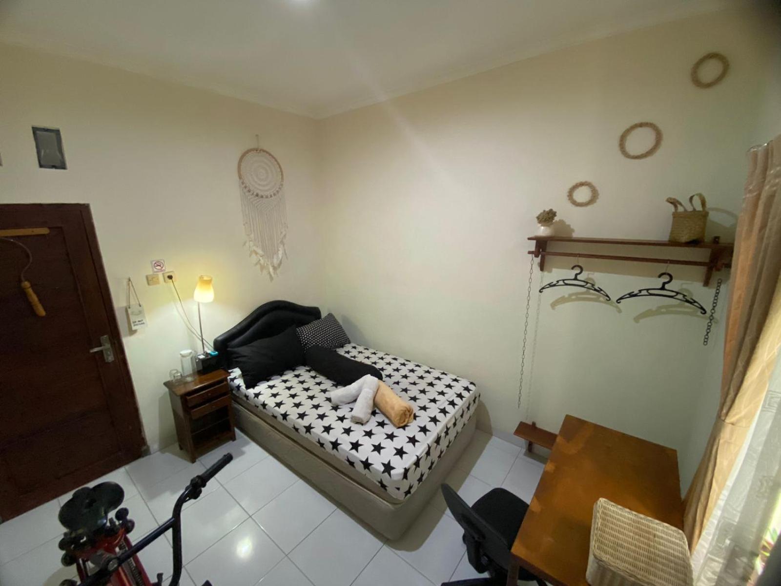 Coliving Jogja Sweet Home Kost Lengkap Di Jogjakarta Rum bild