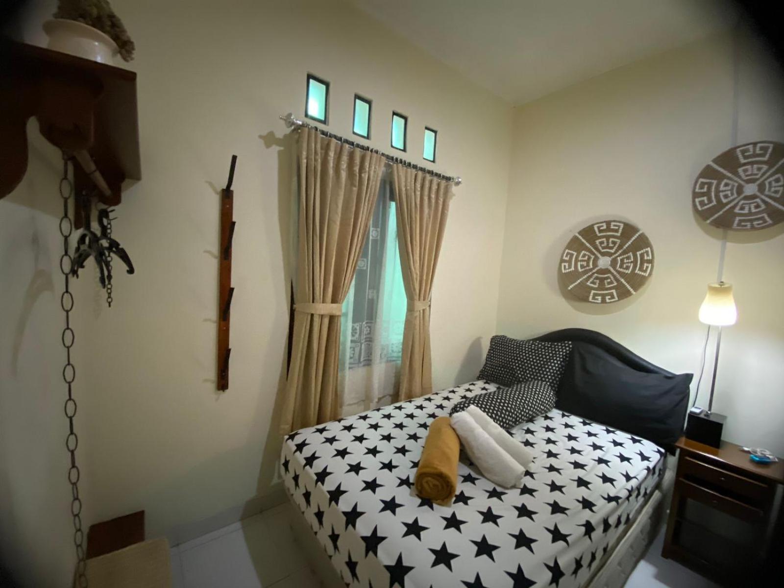 Coliving Jogja Sweet Home Kost Lengkap Di Jogjakarta Rum bild